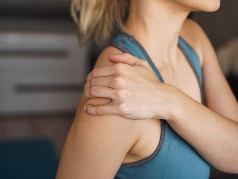 Closeup,On,Fitness,Woman,Having,Pain,In,Shoulder.,Pain,After